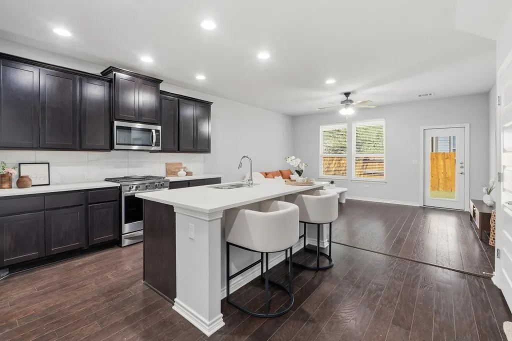 9010 Palmito Drive Austin TX 78717