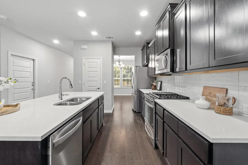 9010 Palmito Drive Austin TX 78717