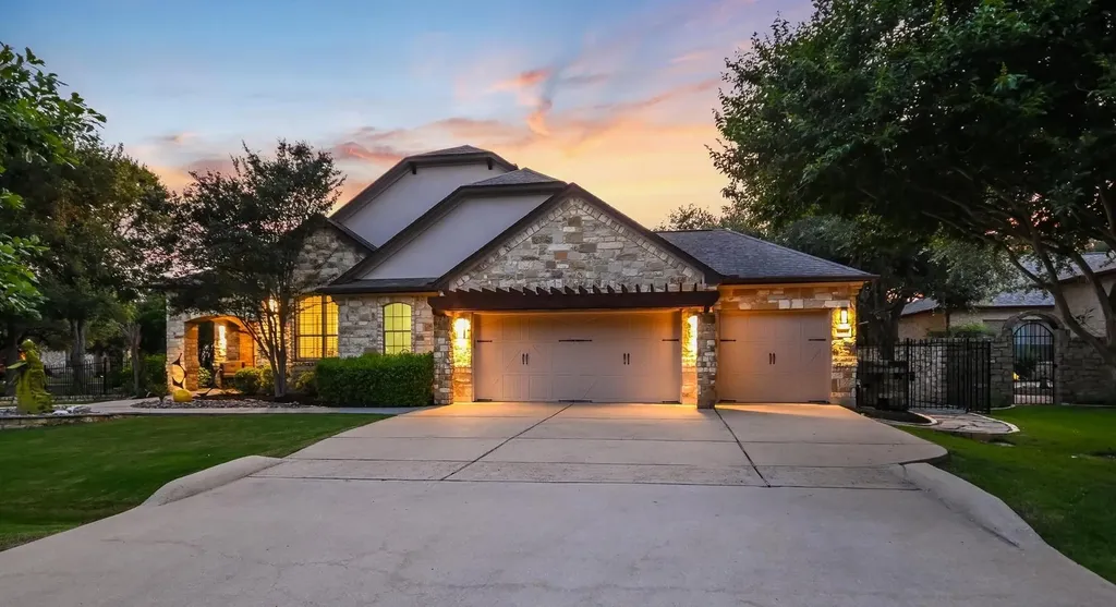 10612 Camillia Blossom Lane Austin TX 78748
