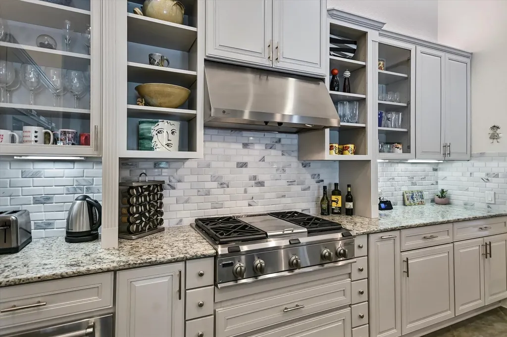 10612 Camillia Blossom Lane Austin TX 78748