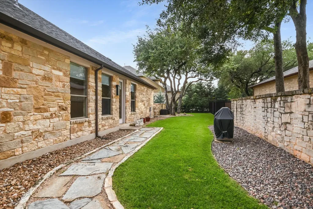 10612 Camillia Blossom Lane Austin TX 78748