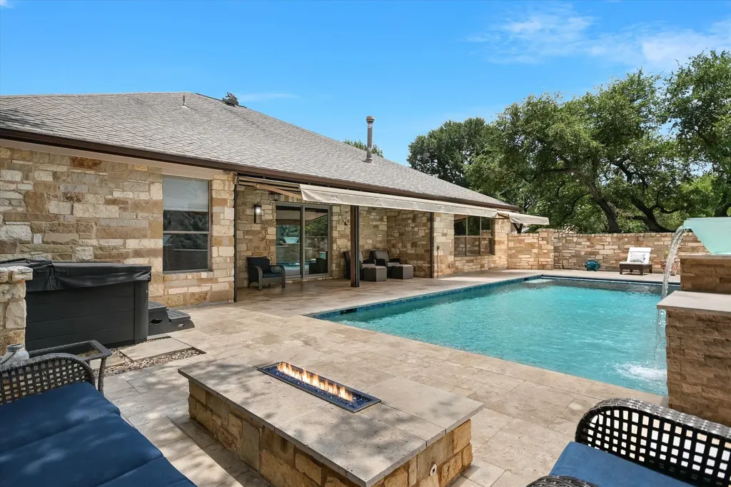 10612 Camillia Blossom Lane Austin TX 78748