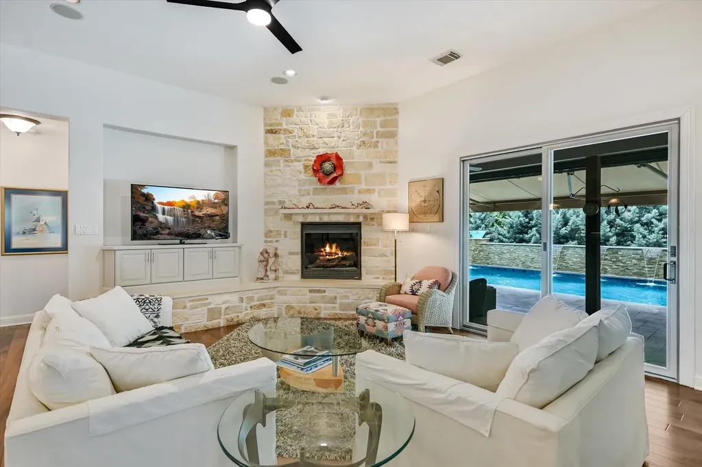10612 Camillia Blossom Lane Austin TX 78748