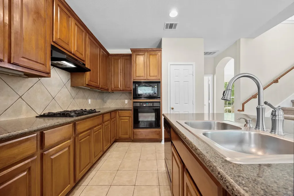 9804 Bundoran Drive Austin TX 78717