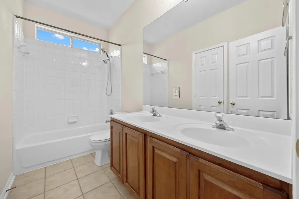 9804 Bundoran Drive Austin TX 78717