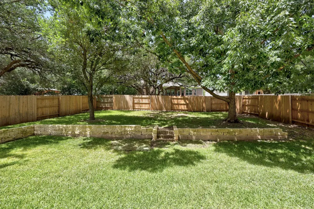 9804 Bundoran Drive Austin TX 78717