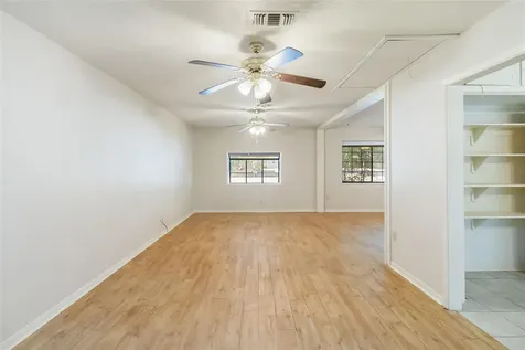 757 N Main Street La Grange TX 78945