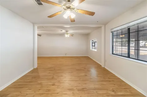 757 N Main Street La Grange TX 78945