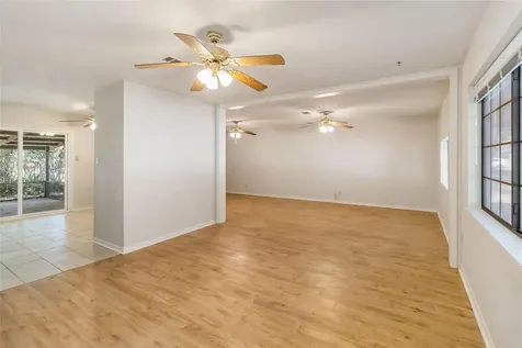 757 N Main Street La Grange TX 78945
