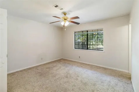 757 N Main Street La Grange TX 78945