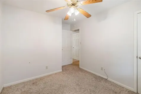 757 N Main Street La Grange TX 78945