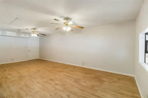 757 N Main Street La Grange TX 78945