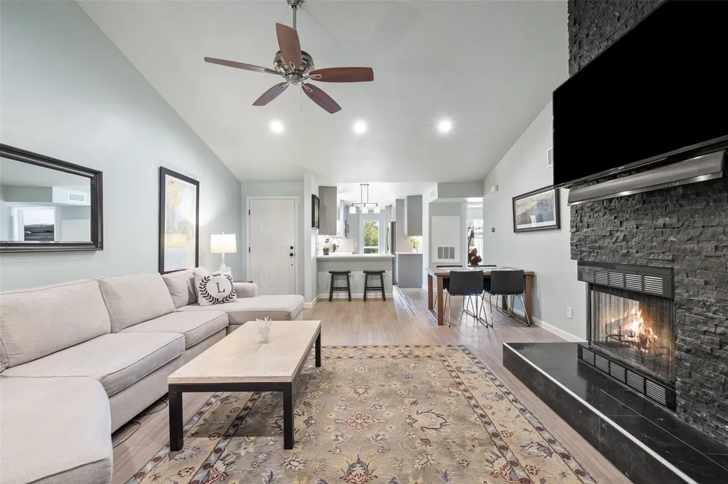 2450 Wickersham Lane Austin TX 78741