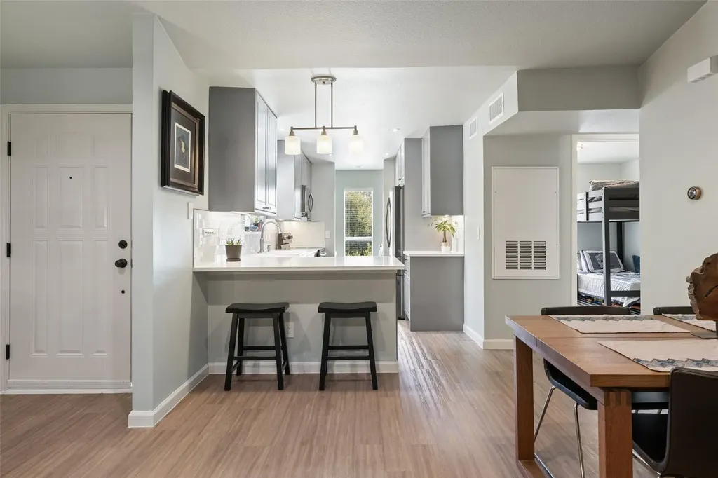 2450 Wickersham Lane Austin TX 78741