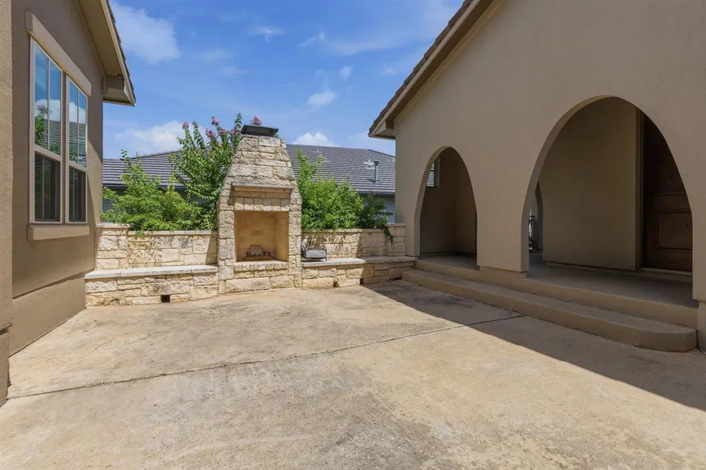 216 Cimarron Hills Trail E Georgetown TX 78628