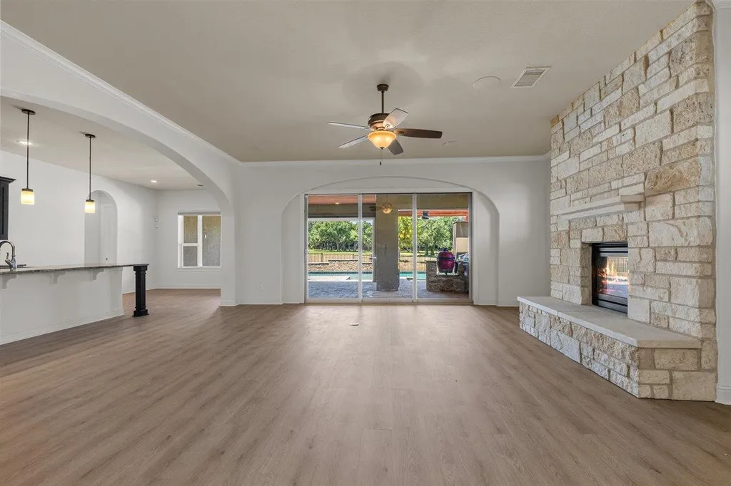 216 Cimarron Hills Trail E Georgetown TX 78628