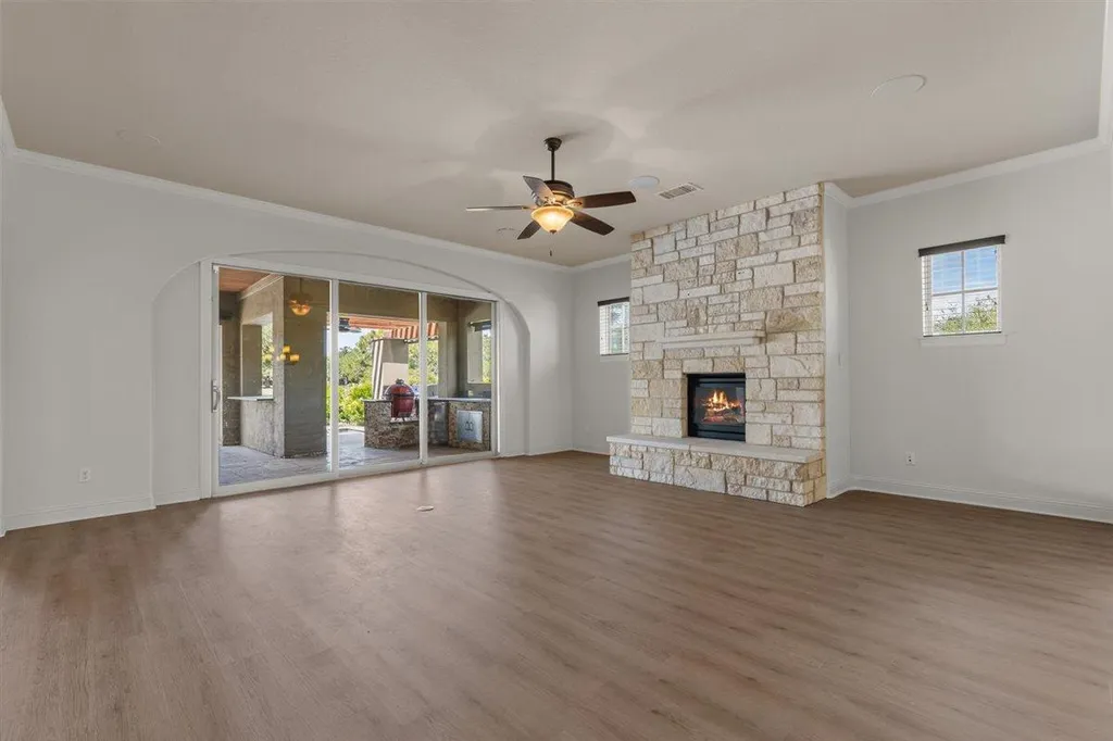 216 Cimarron Hills Trail E Georgetown TX 78628