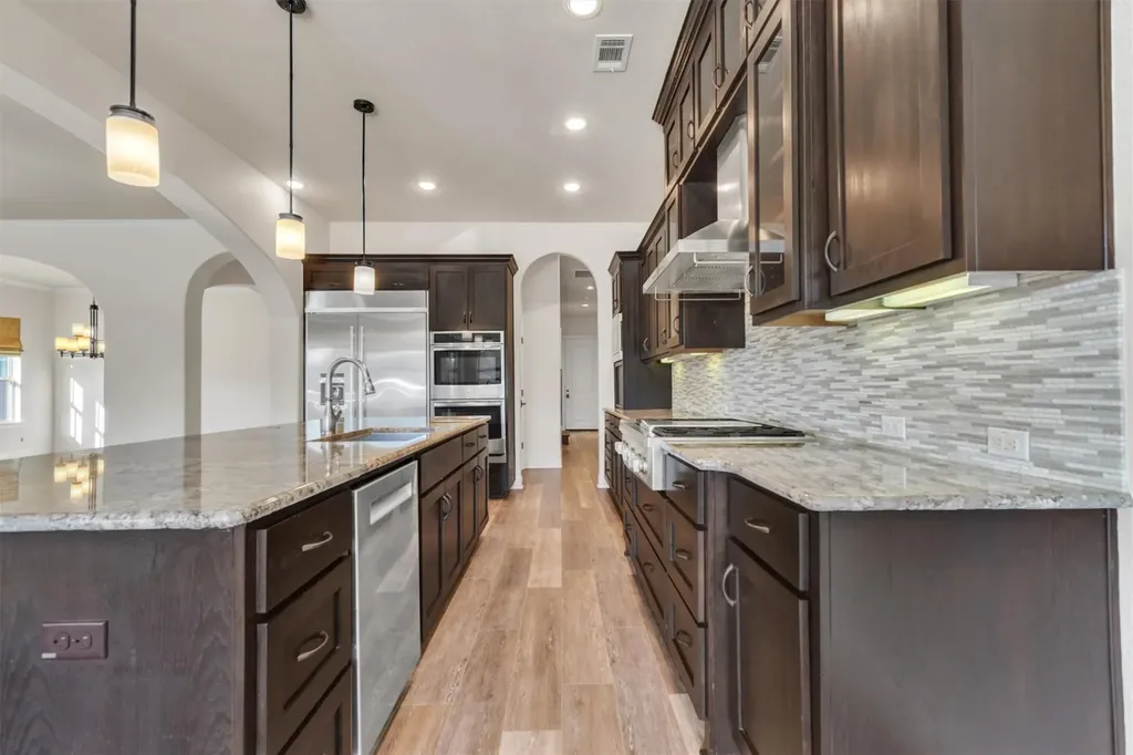 216 Cimarron Hills Trail E Georgetown TX 78628