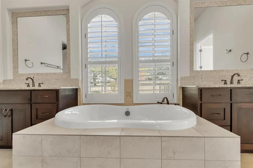 216 Cimarron Hills Trail E Georgetown TX 78628