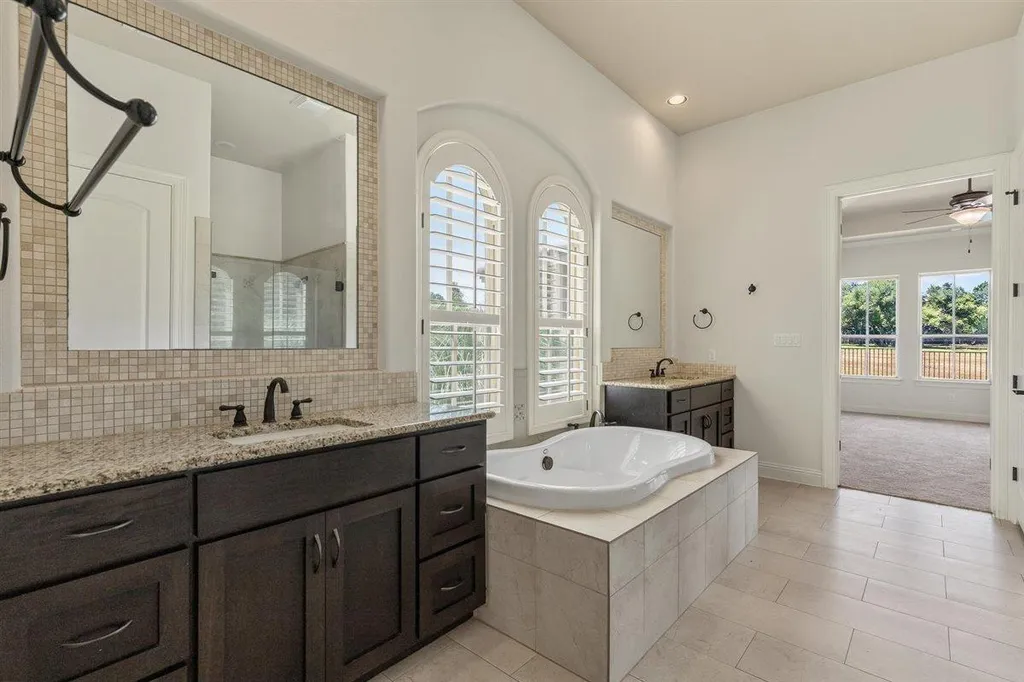 216 Cimarron Hills Trail E Georgetown TX 78628