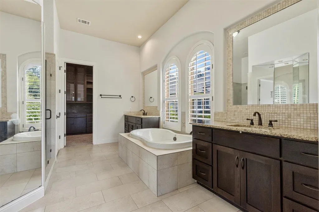 216 Cimarron Hills Trail E Georgetown TX 78628