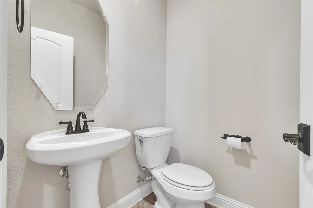 216 Cimarron Hills Trail E Georgetown TX 78628
