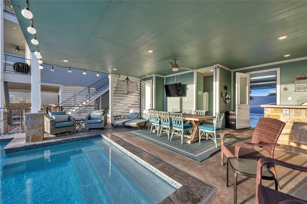200 Marina Bluff Kingsland TX 78639