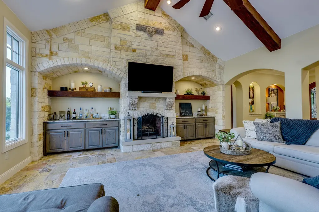 2703 Pyramid Drive Austin TX 78734