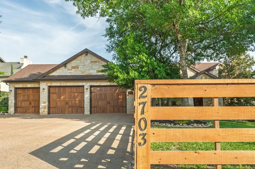 2703 Pyramid Drive Austin TX 78734