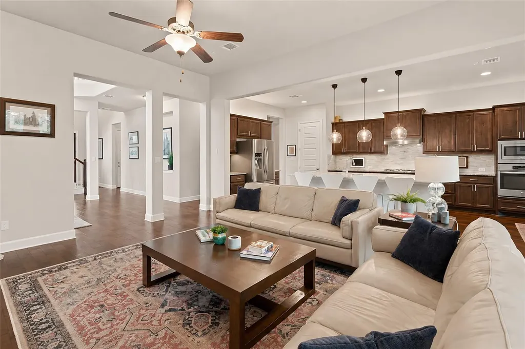 368 Pink Granite Boulevard Dripping Springs TX 78620