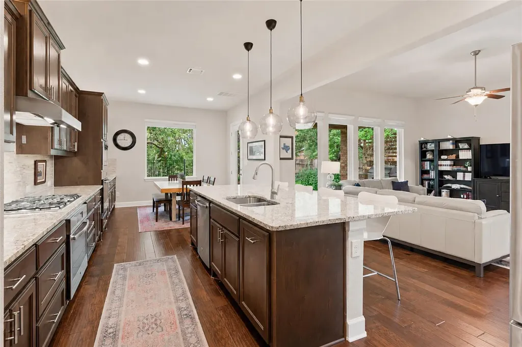 368 Pink Granite Boulevard Dripping Springs TX 78620