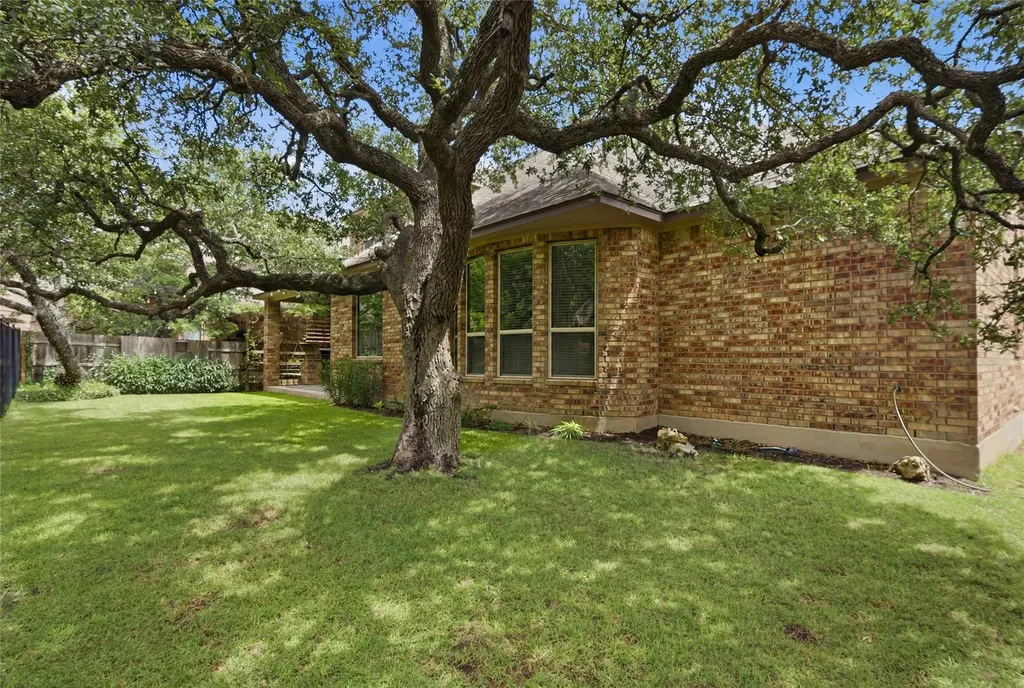 368 Pink Granite Boulevard Dripping Springs TX 78620