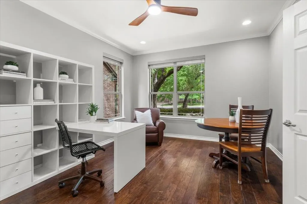 11208 Bastogne Loop Austin TX 78739