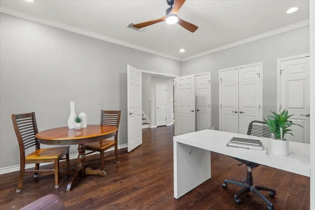 11208 Bastogne Loop Austin TX 78739