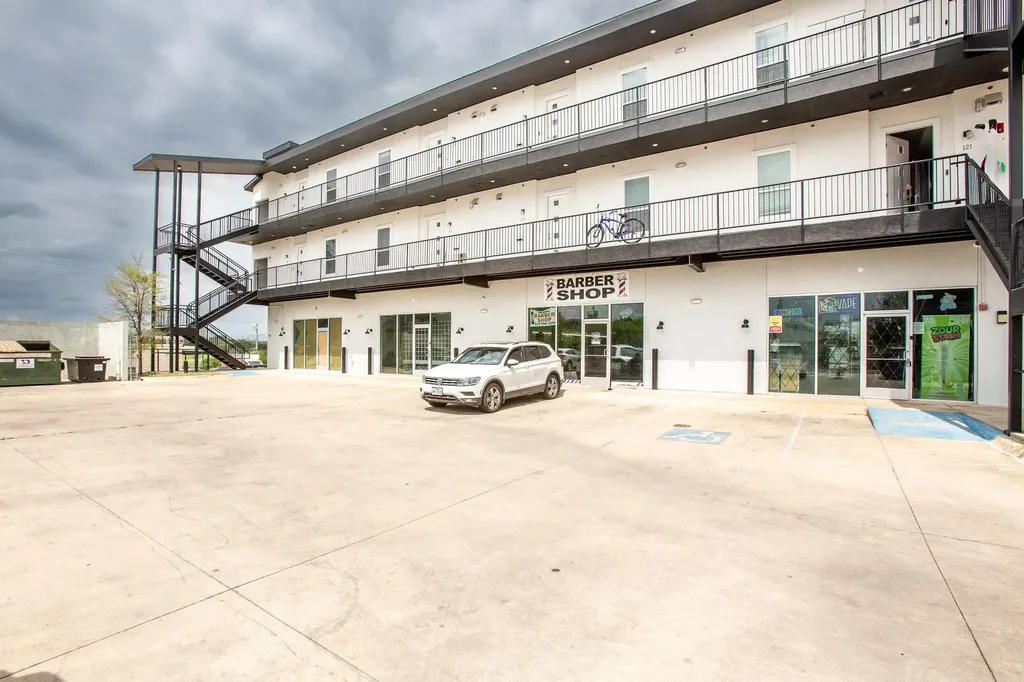 4507 E Martin Luther King Jr Boulevard Austin TX 78721