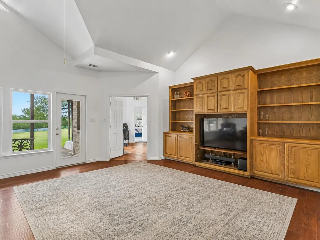 331 Mourning Dove Lane Buda TX 78610