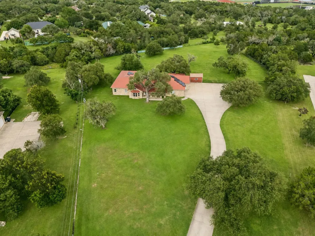 331 Mourning Dove Lane Buda TX 78610