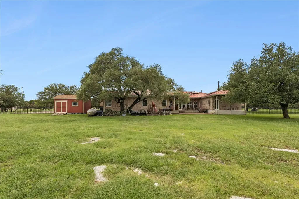 331 Mourning Dove Lane Buda TX 78610