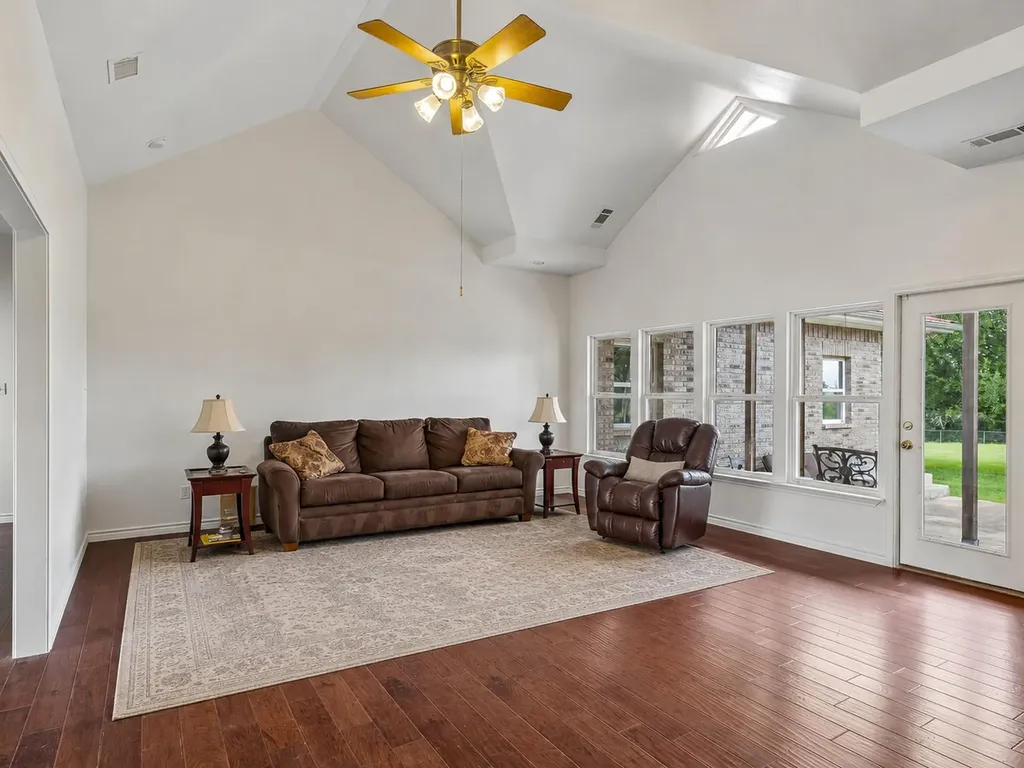 331 Mourning Dove Lane Buda TX 78610