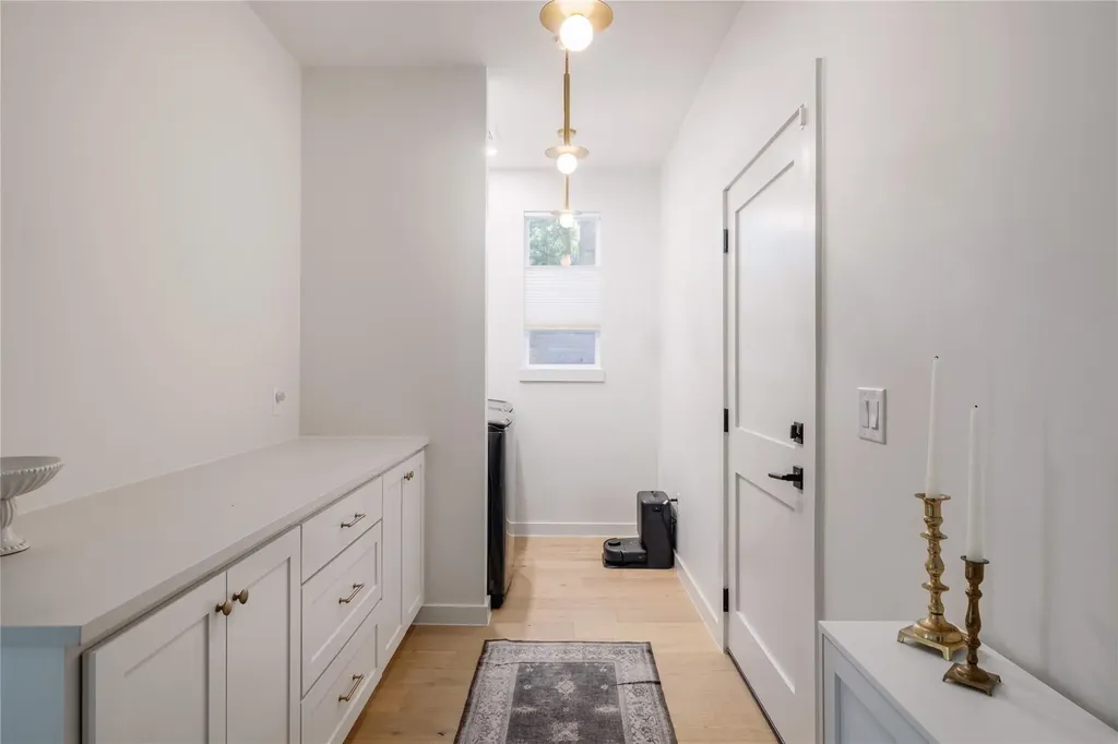 4701 S Forest Drive Austin TX 78745