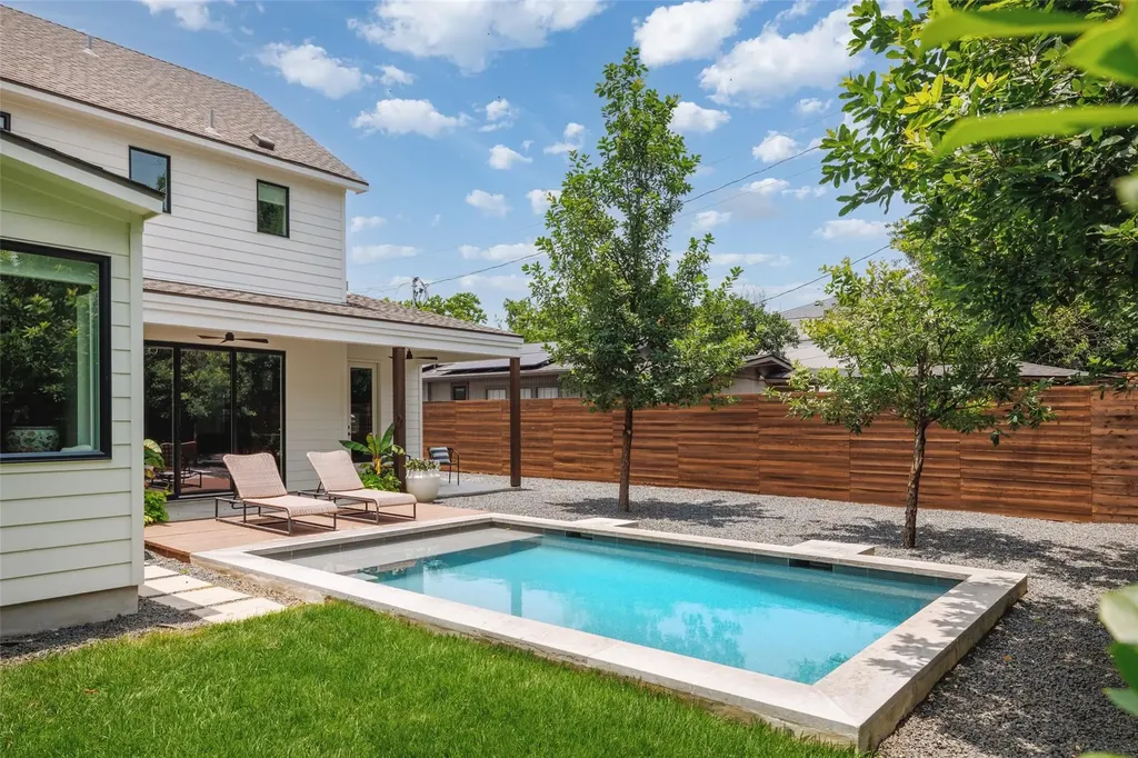 4701 S Forest Drive Austin TX 78745