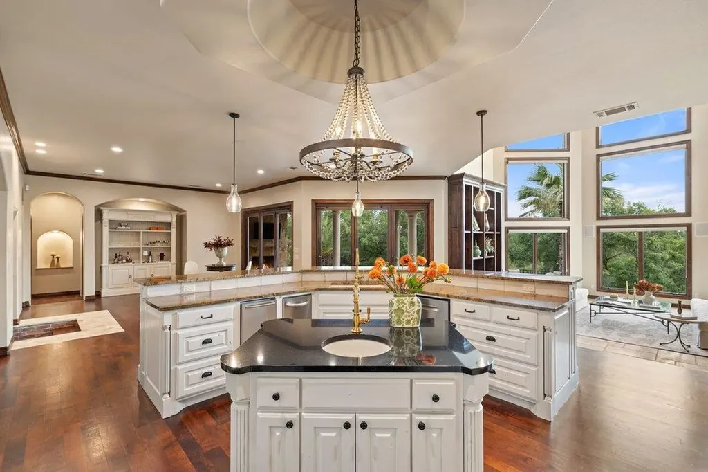 1540 County Road 262 Georgetown TX 78633