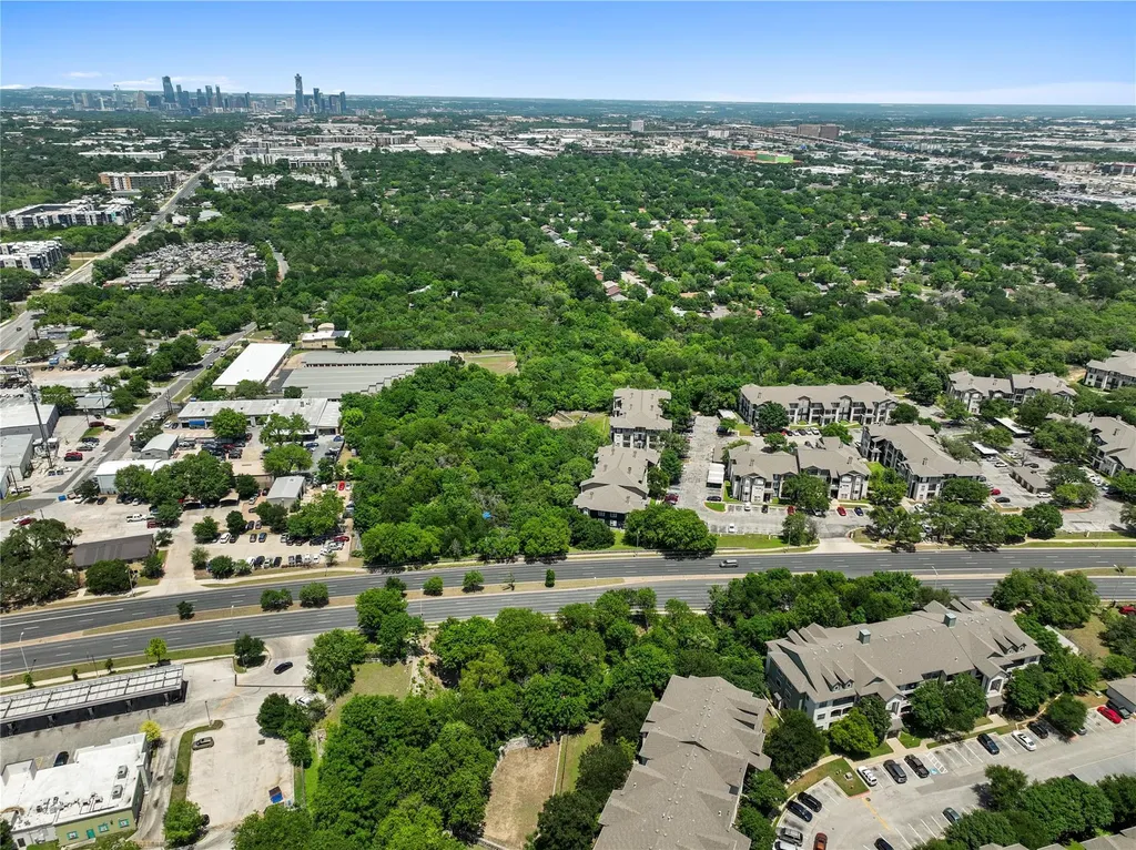 301 E Stassney Lane Austin TX 78745