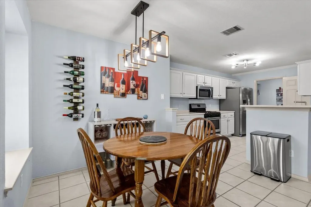 1512 Dillon Lake Bend Leander TX 78641