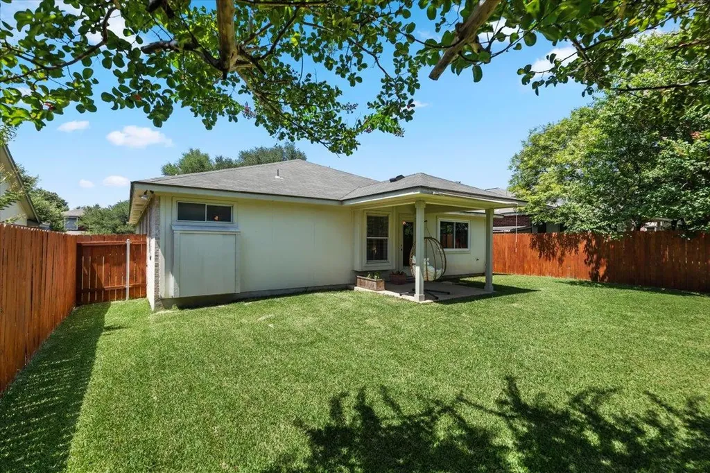 1512 Dillon Lake Bend Leander TX 78641