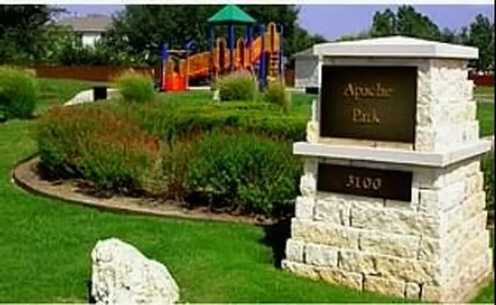 1512 Dillon Lake Bend Leander TX 78641