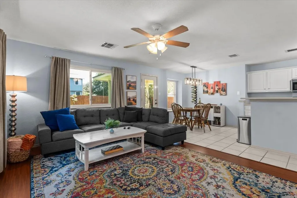 1512 Dillon Lake Bend Leander TX 78641
