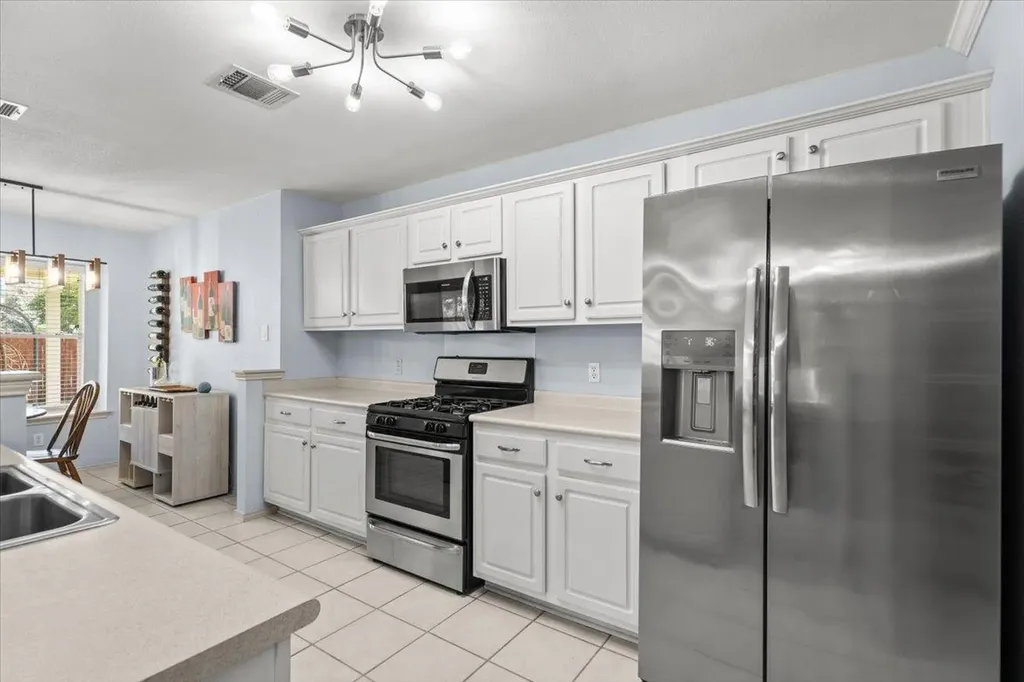 1512 Dillon Lake Bend Leander TX 78641