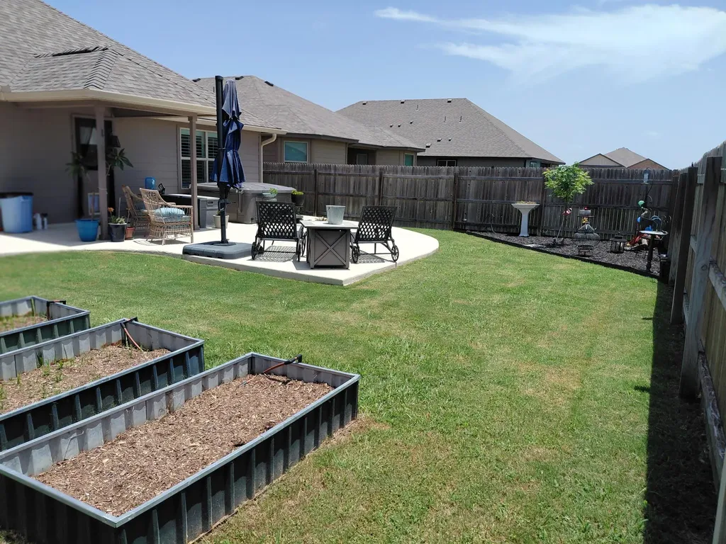188 Beth Ann Loop Taylor TX 76574