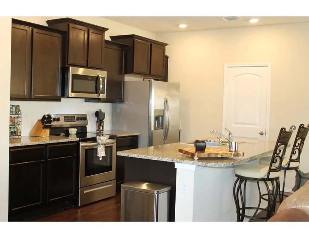 188 Beth Ann Loop Taylor TX 76574